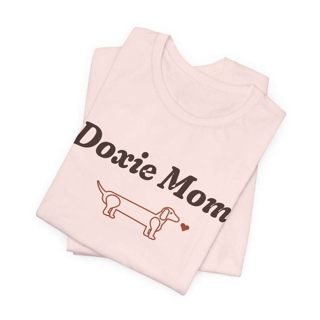 Doxie Mom Tee | Cute Dachshund Mom T-Shirt